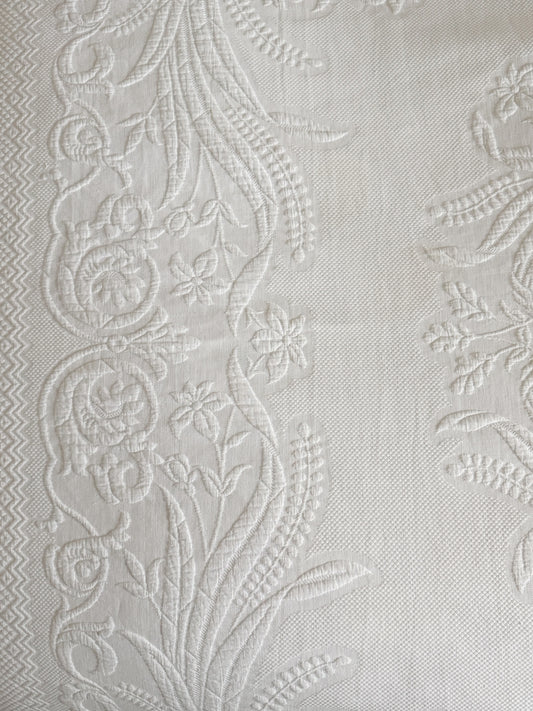 Vintage White Floral Matelassé Coverlet
