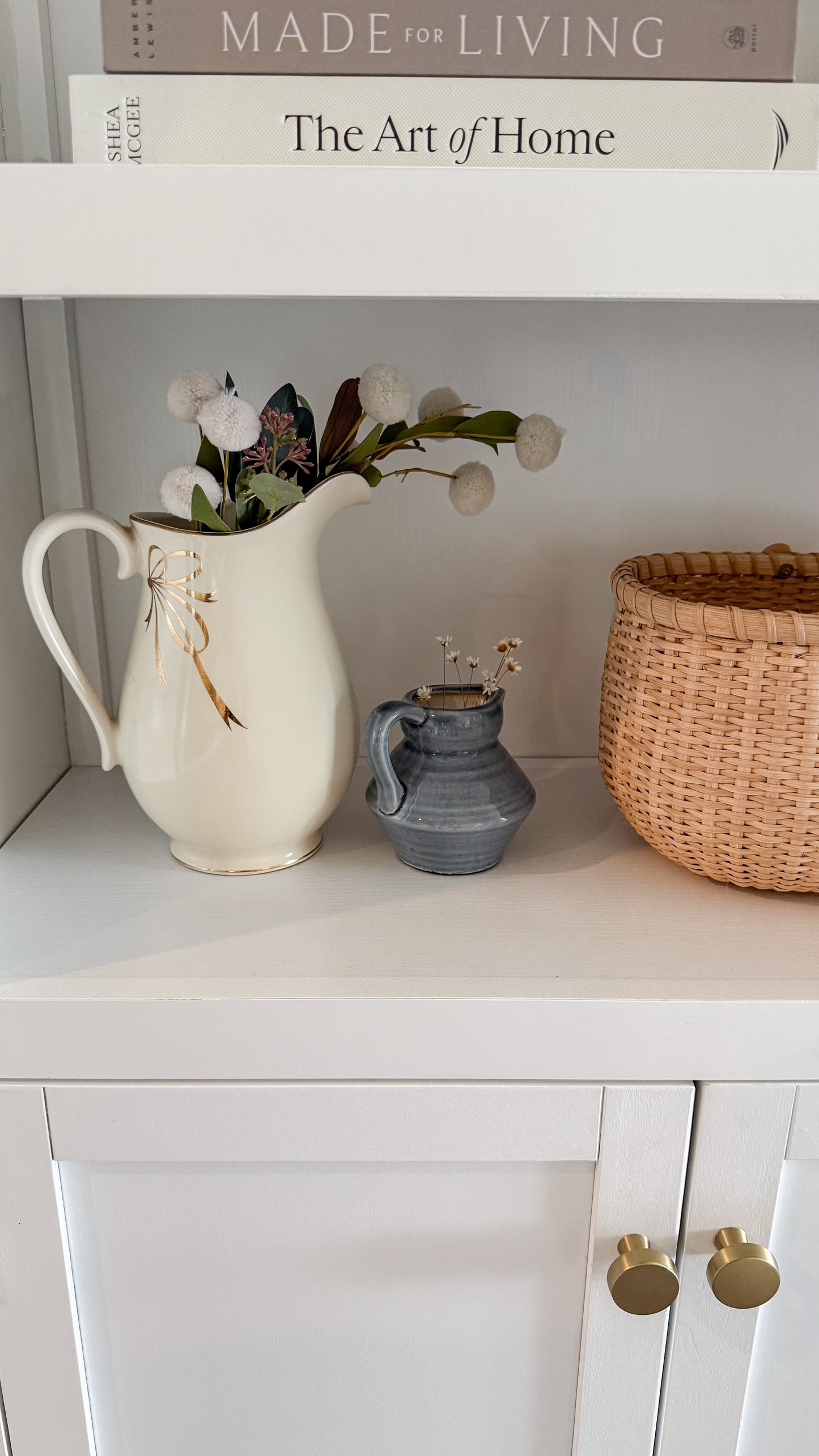 Vintage Large Bow Pitcher Vase